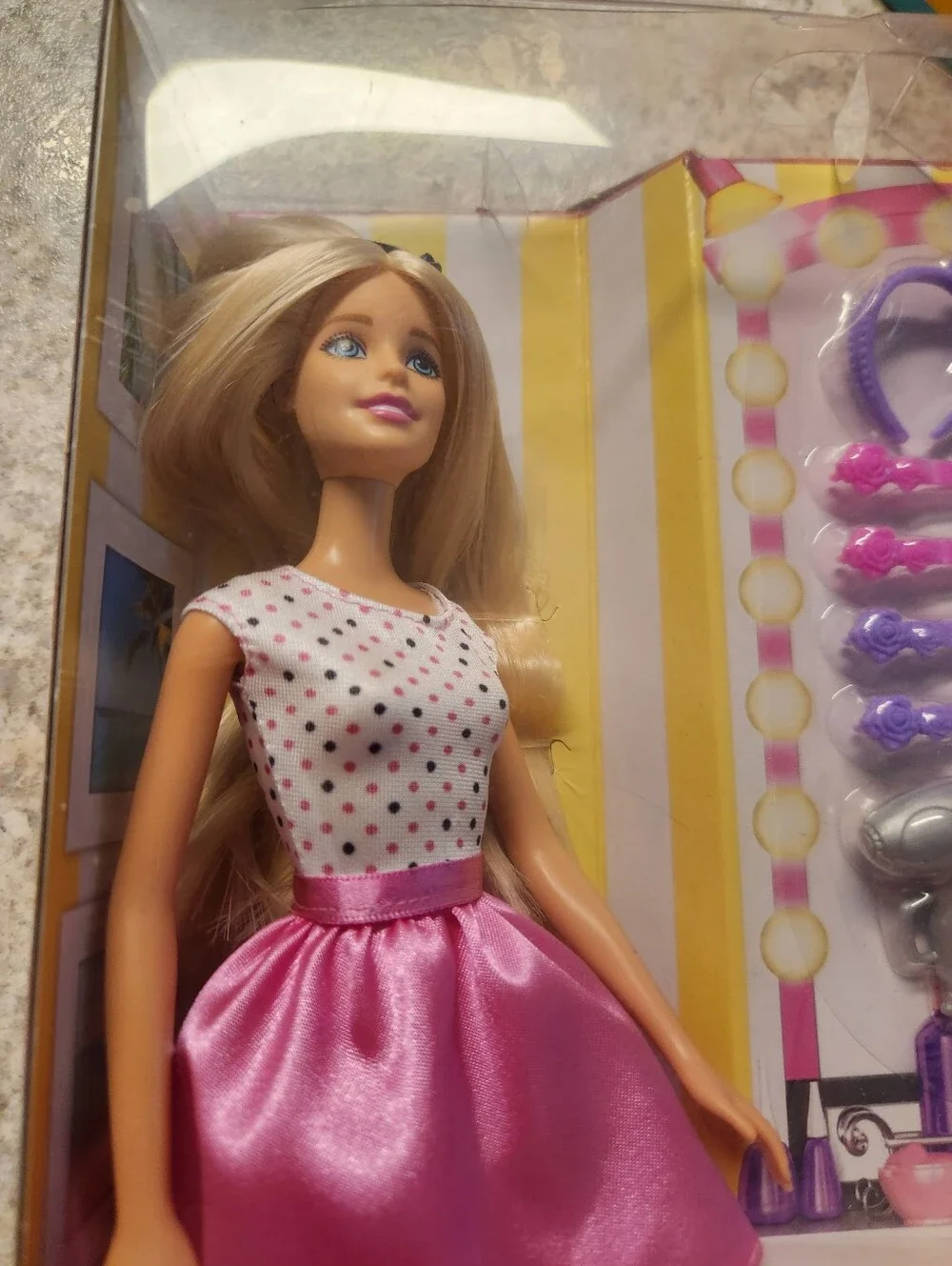Barbie Pink and Purple Styling Vanity Party Set Style Your Way